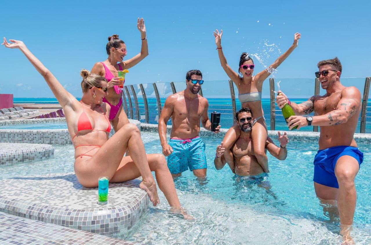Temptation At The Tower Cancun Resort (Adults Only) Exteriör bild