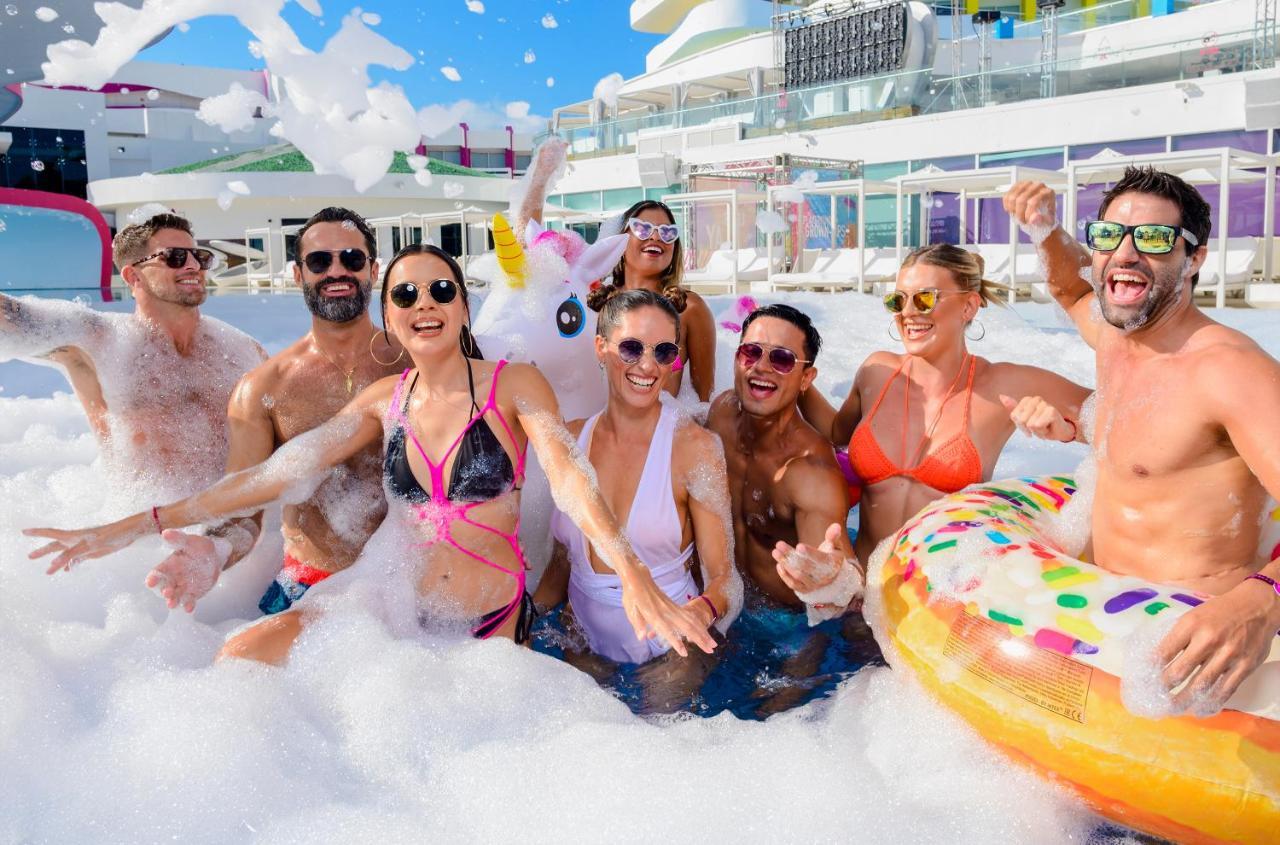 Temptation At The Tower Cancun Resort (Adults Only) Exteriör bild